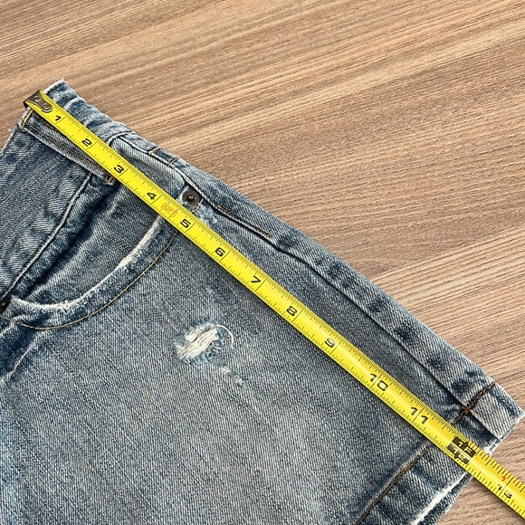 American Eagle Vintage Distressed Mini Jean Skirt Size 6 - Picture 7 of 8